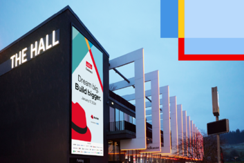 The Hall Zurich with Red Hat Poster projected over it | © Red Hat